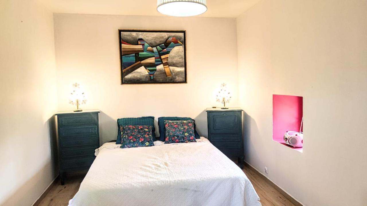 La Maison Bleue Varzy Luaran gambar