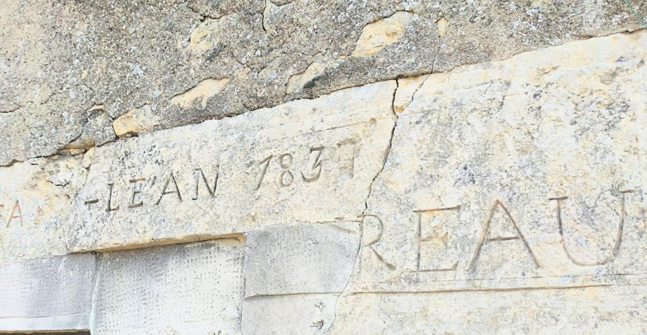 La Maison Bleue Varzy Luaran gambar