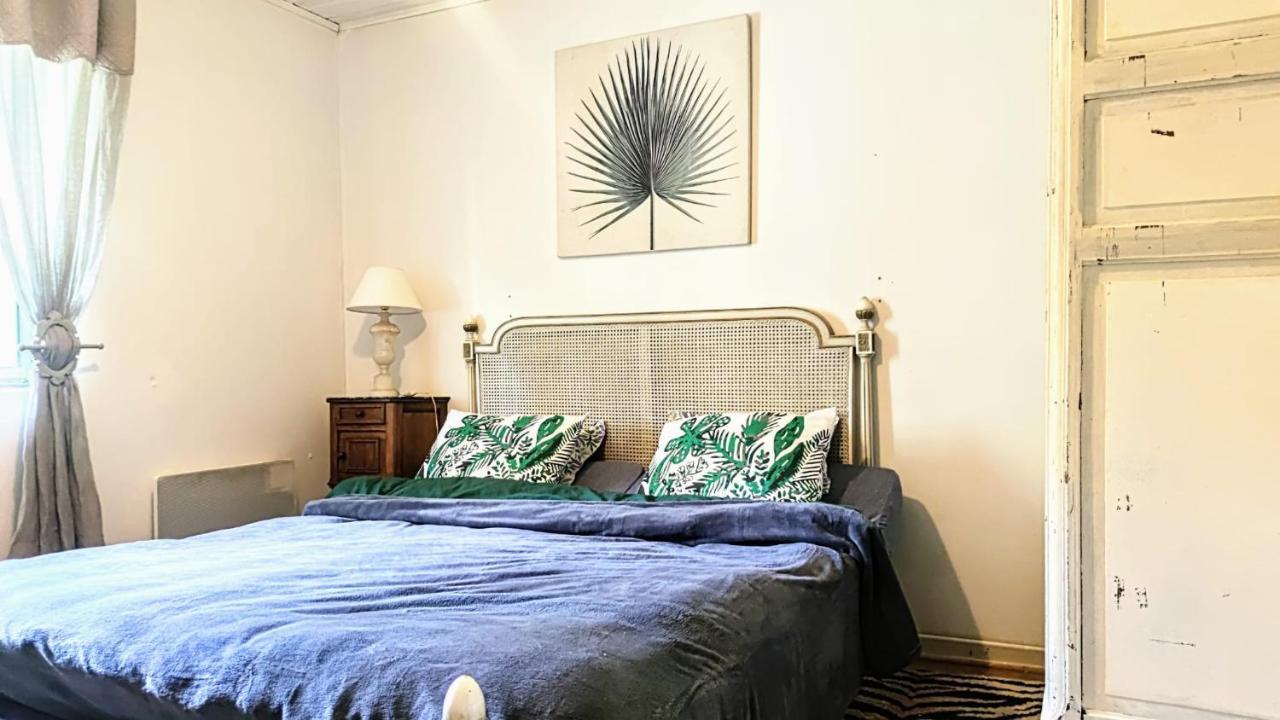 La Maison Bleue Varzy Luaran gambar
