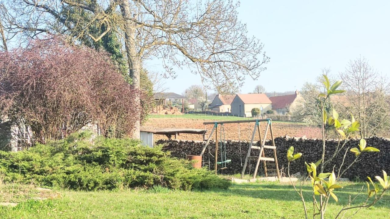 La Maison Bleue Villa Varzy Luaran gambar