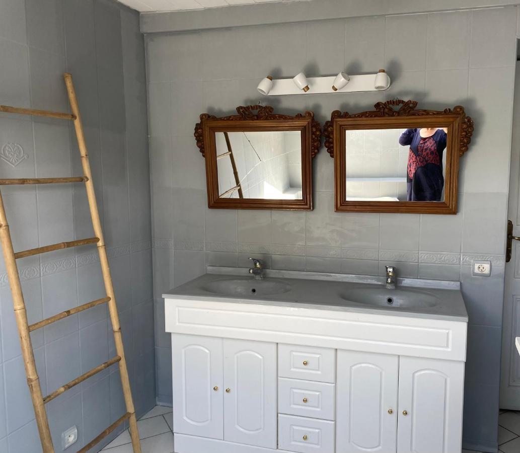 La Maison Bleue Varzy Luaran gambar