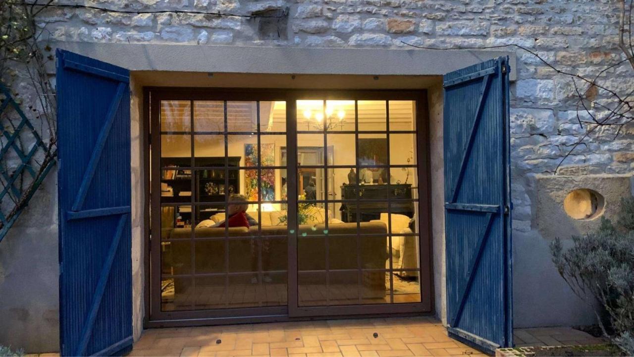 La Maison Bleue Varzy Luaran gambar