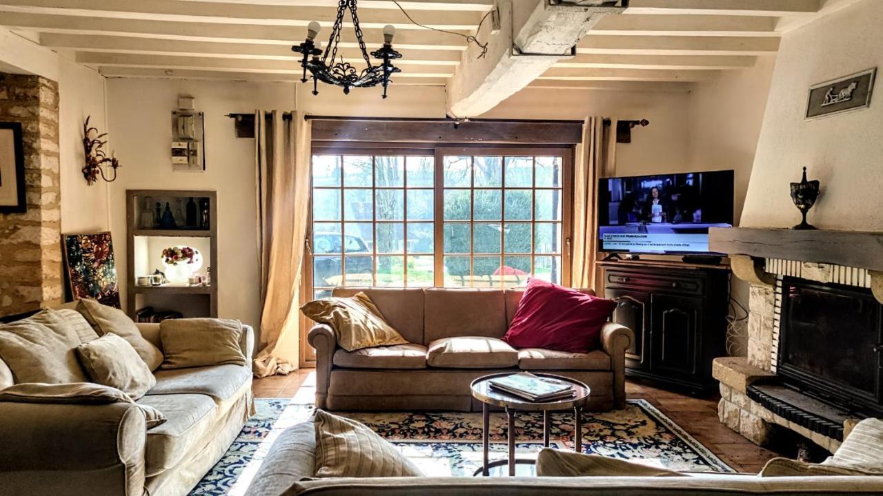 La Maison Bleue Varzy Luaran gambar