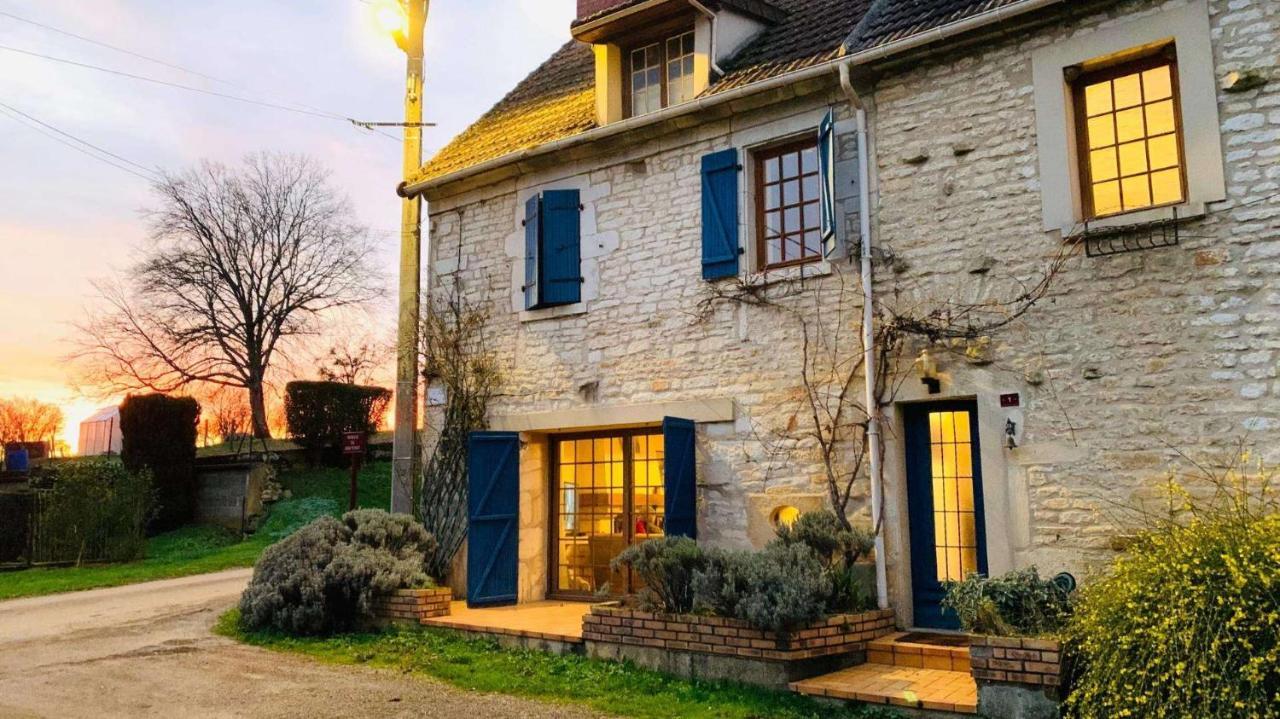 La Maison Bleue Varzy Luaran gambar