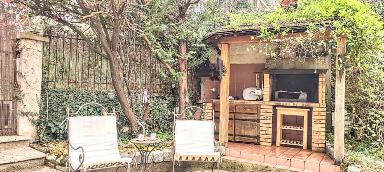 La Maison Bleue Varzy Luaran gambar